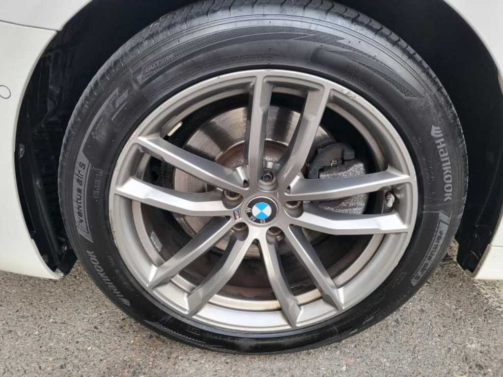 BMW 5 Series - Vista 4