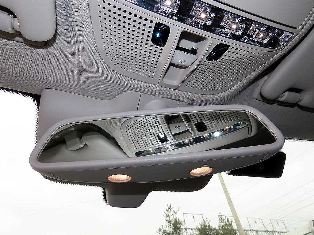 Mercedes Benz C Class 2018 Blanco - Importación desde Corea - HF Imports Iquique - Foto 16