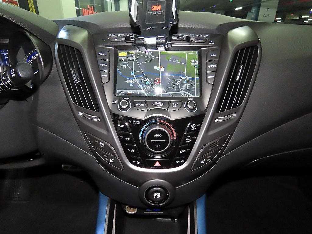 HYUNDAI Veloster - Vista 11