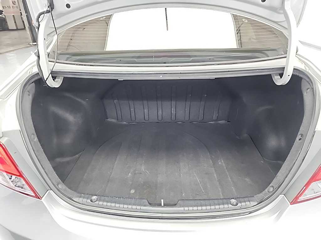 HYUNDAI Accent 2017 Gris - Importación desde Corea - HF Imports Iquique - Foto 18