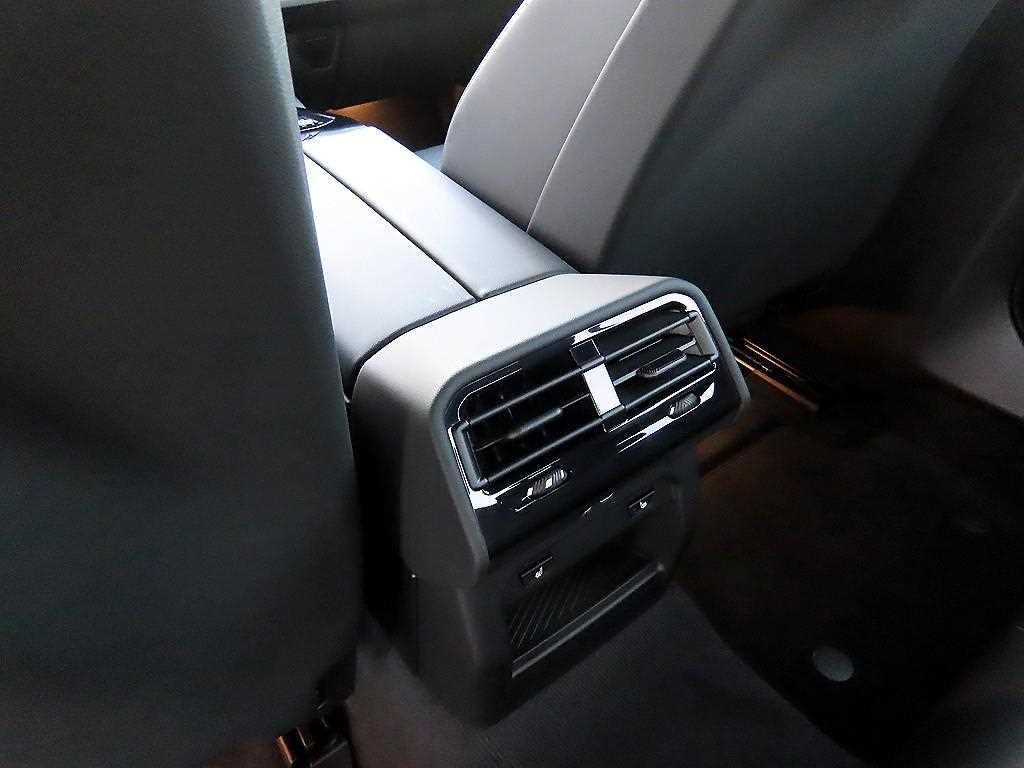 BMW 5 Series 2025 Blanco - Importación desde Corea - HF Imports Iquique - Foto 16