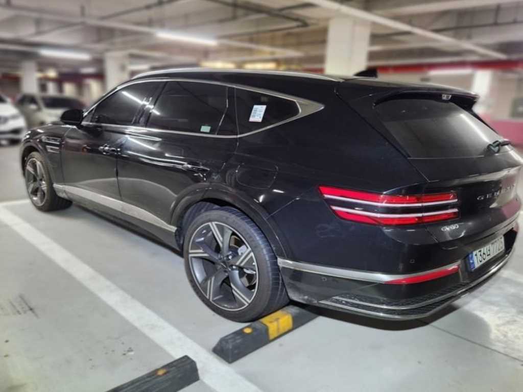 Genesis GV80 - Vista 5