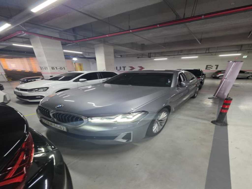 BMW 5 Series - Vista 2