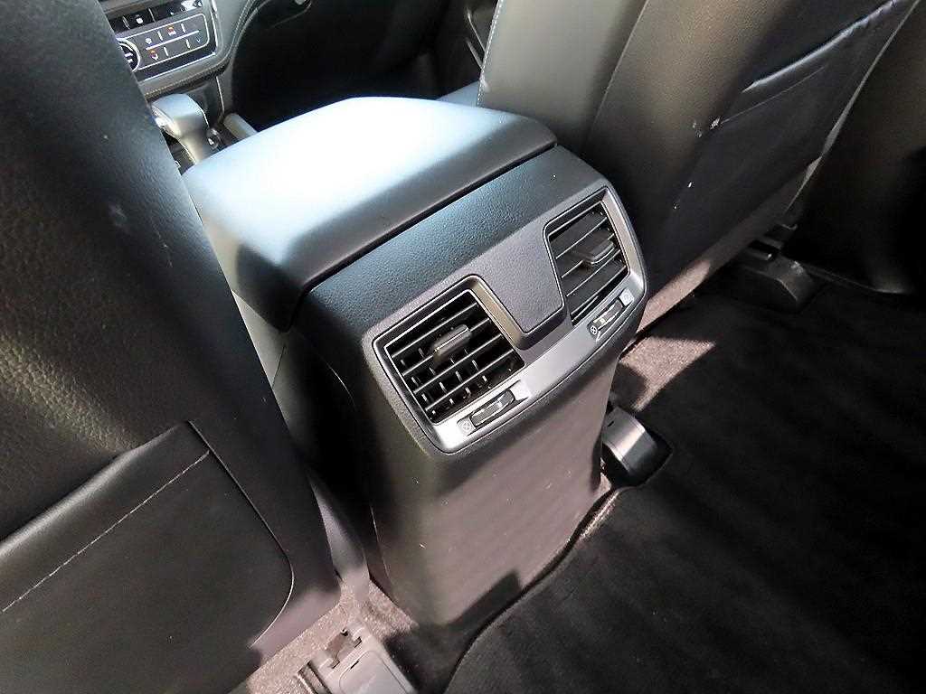 Ssangyong Rexton 2023 Blanco - Importación desde Corea - HF Imports Iquique - Foto 16