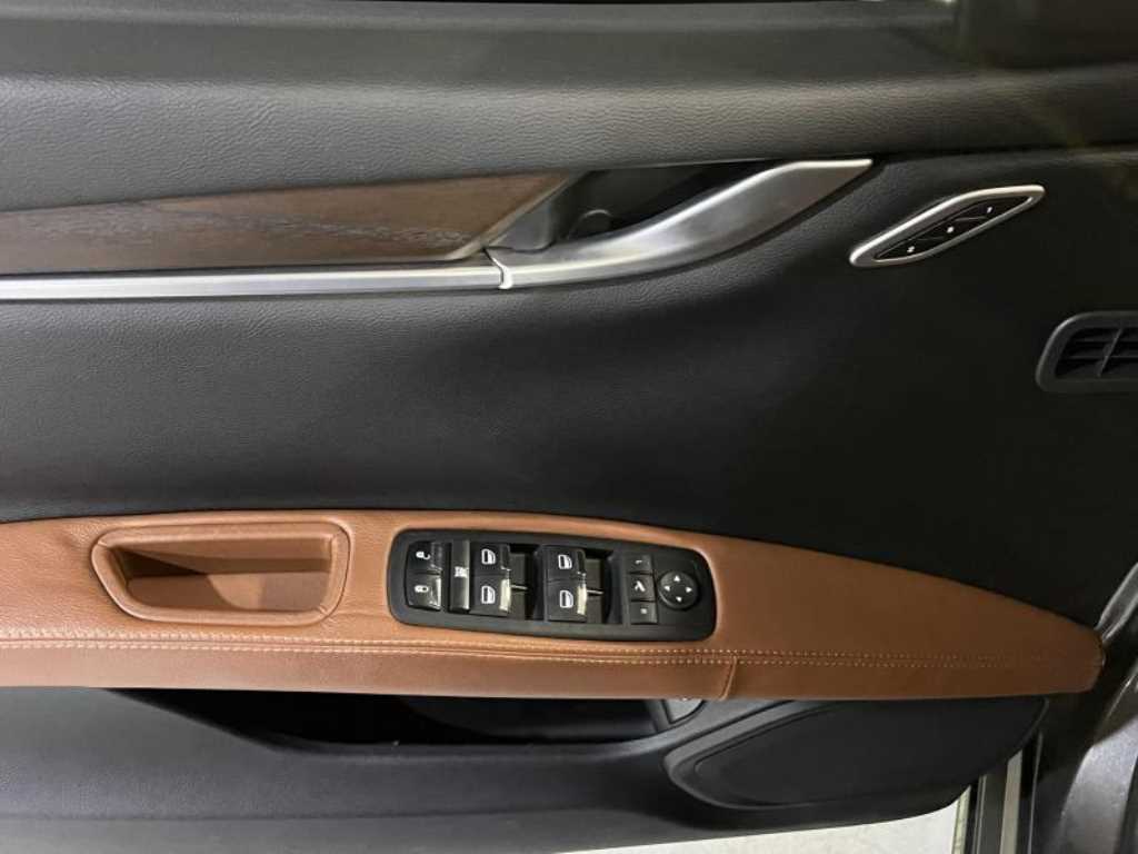 Maserati Ghibli - Vista 8