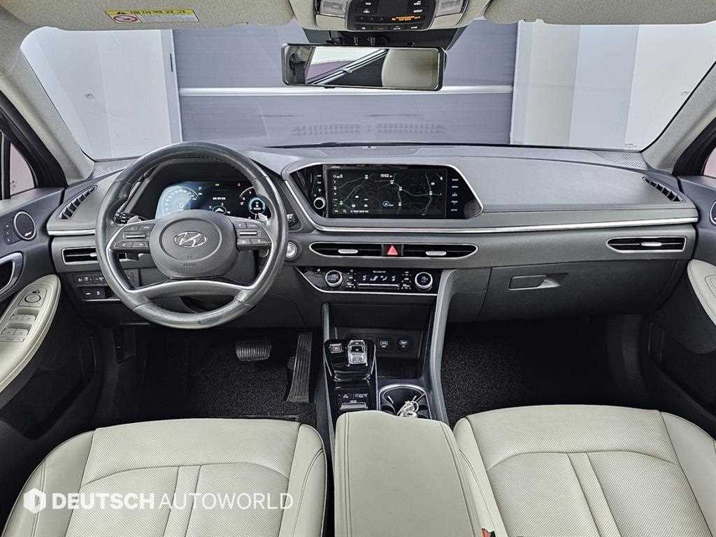 HYUNDAI Sonata - Vista 7