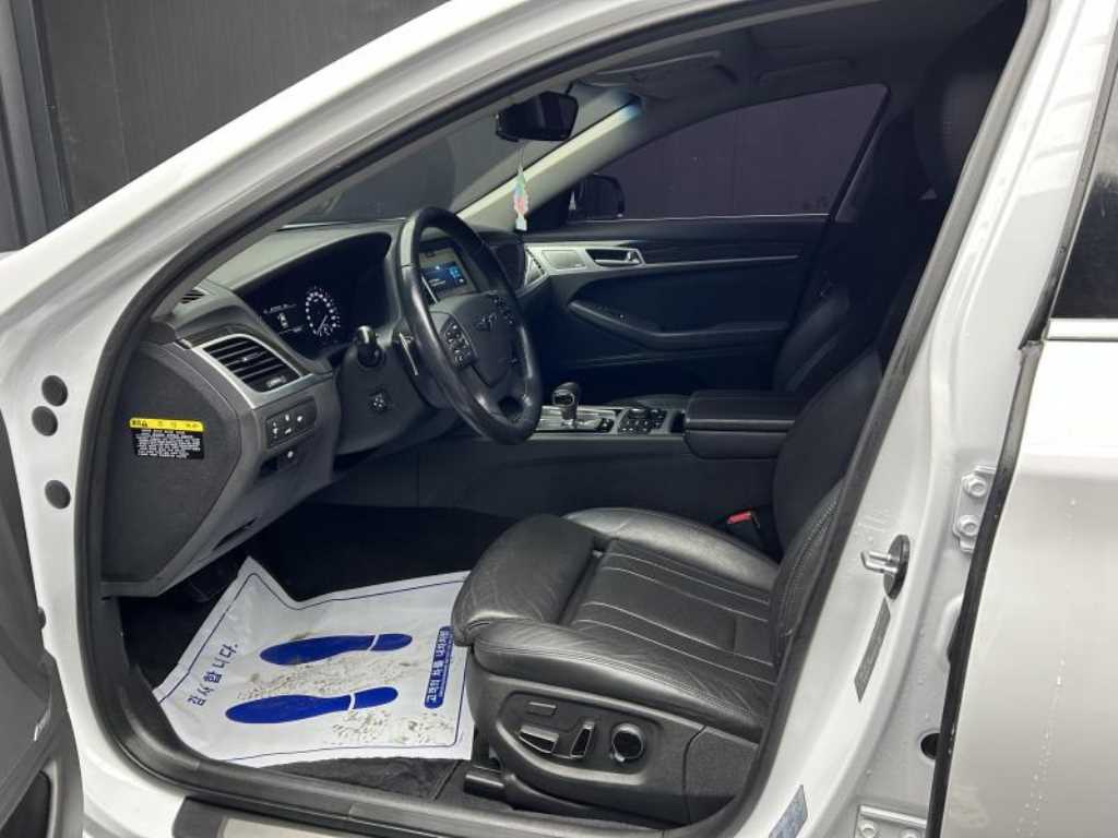 Genesis G80 - Vista 5