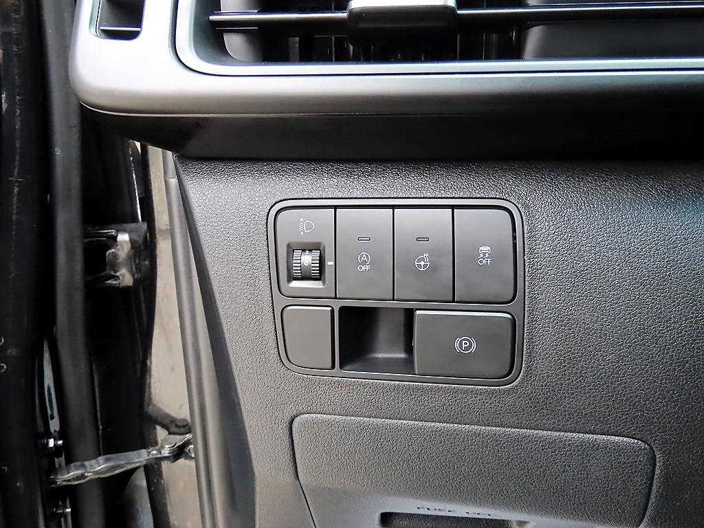 HYUNDAI Staria - Vista 12