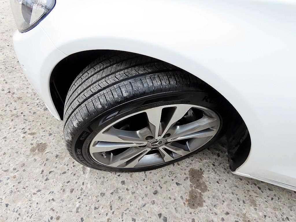 Mercedes Benz C Class 2018 Blanco - Importación desde Corea - HF Imports Iquique - Foto 20