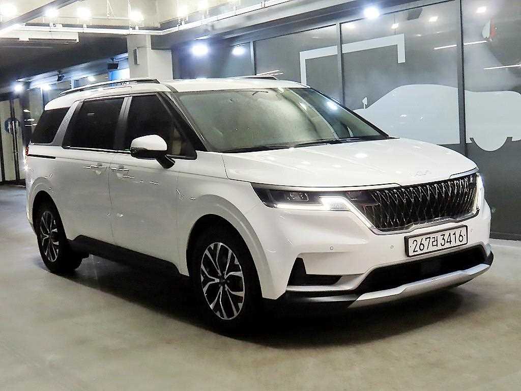 KIA Carnival 2023 Blanco - Importación desde Corea - HF Imports Iquique - Foto 1