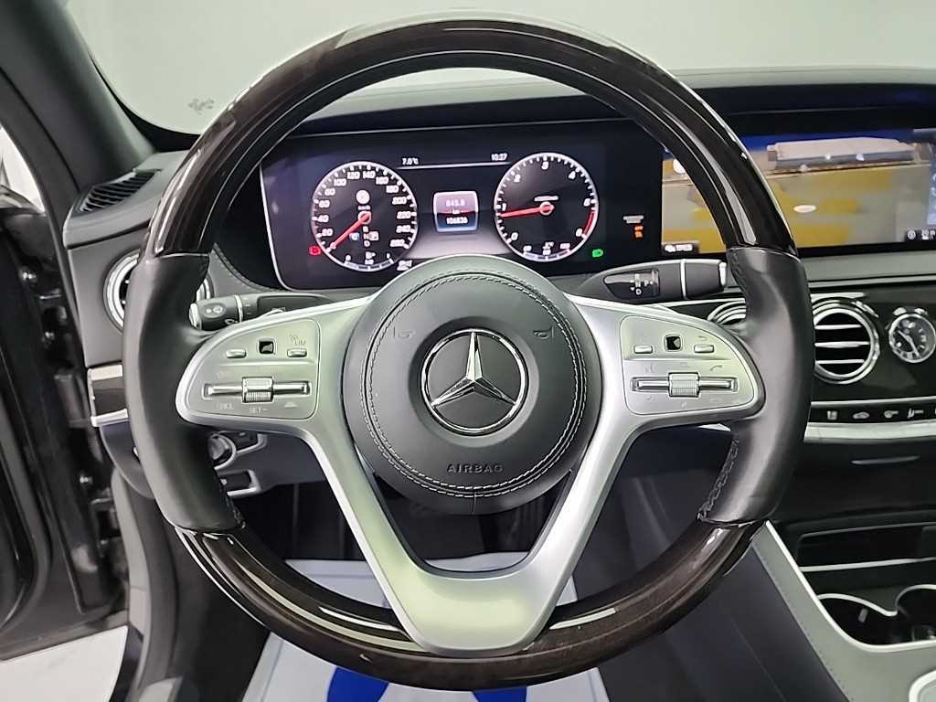 Mercedes Benz S Class - Vista 9