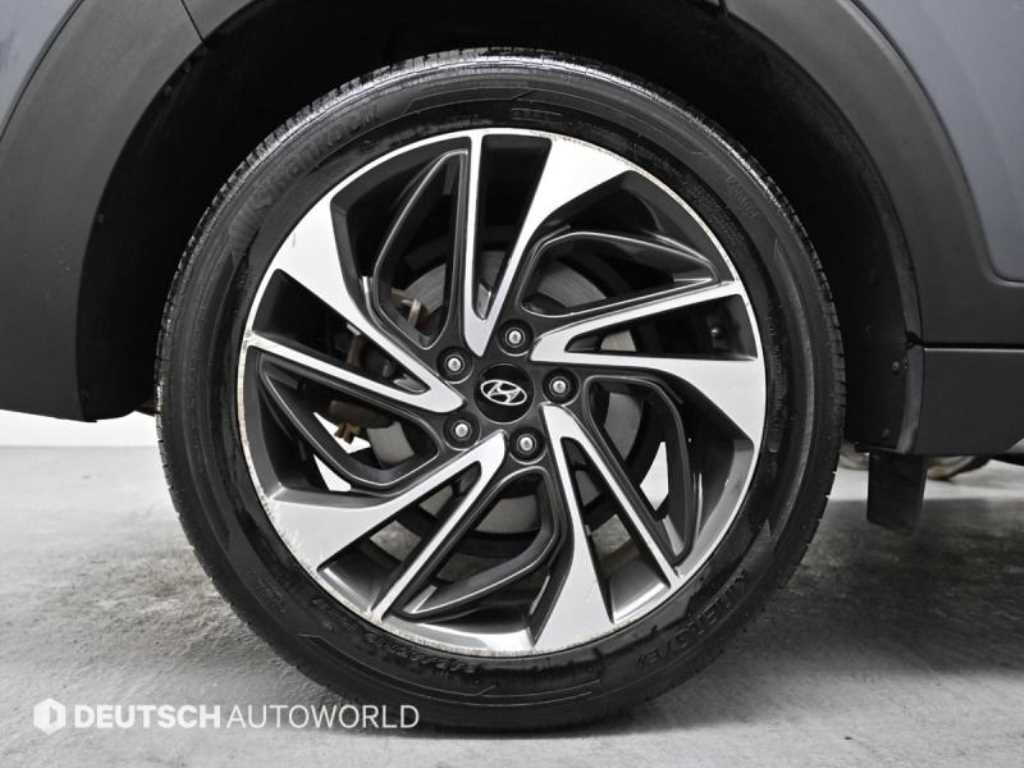 HYUNDAI Tucson - Vista 5