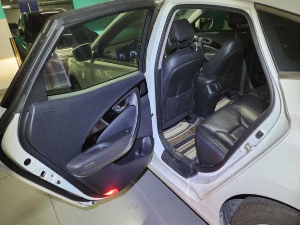 HYUNDAI Grandeur - Vista 7