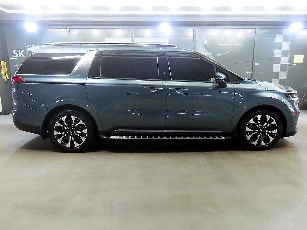 KIA Carnival - Vista 3