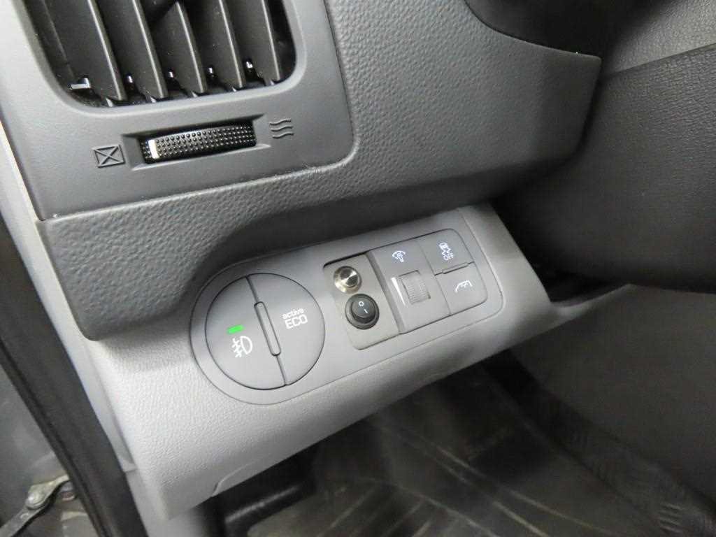 HYUNDAI Starex - Vista 10