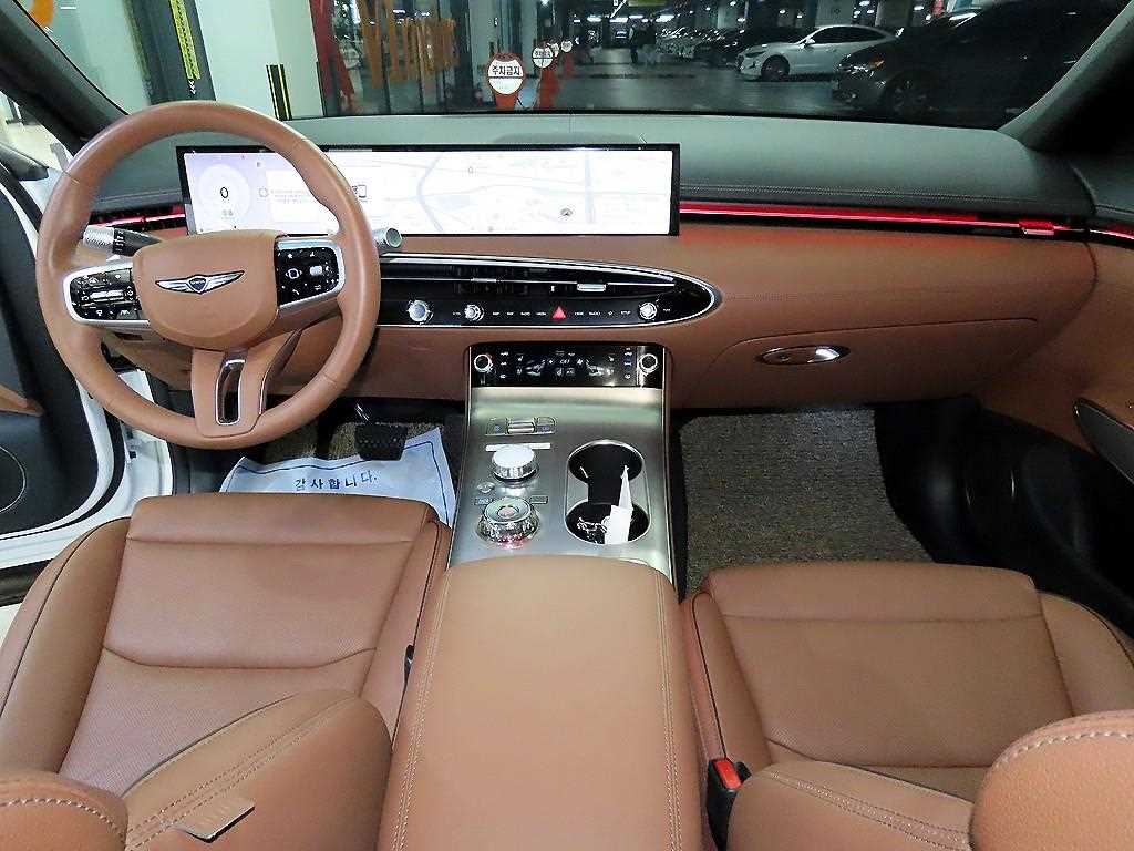 Genesis GV70 - Vista 10