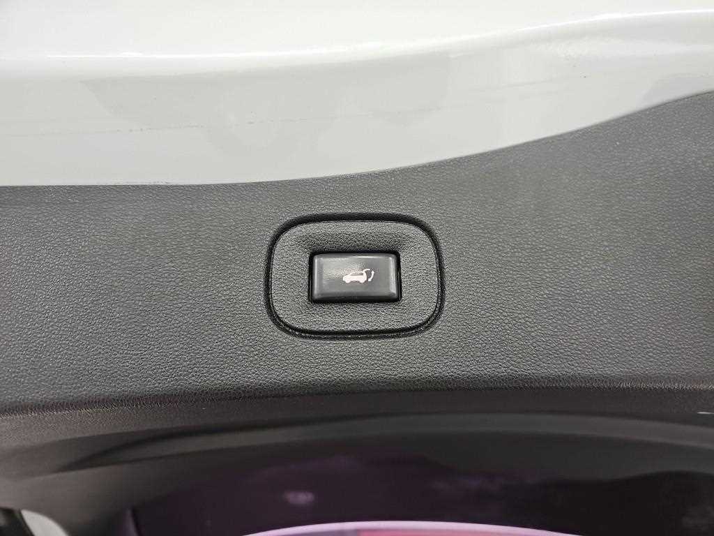 SAMSUNG QM6 2020 Blanco - Importación desde Corea - HF Imports Iquique - Foto 18