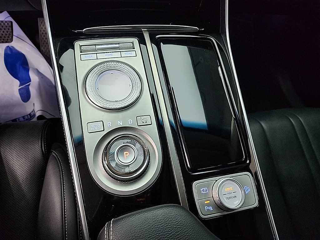 Genesis GV80 - Vista 8