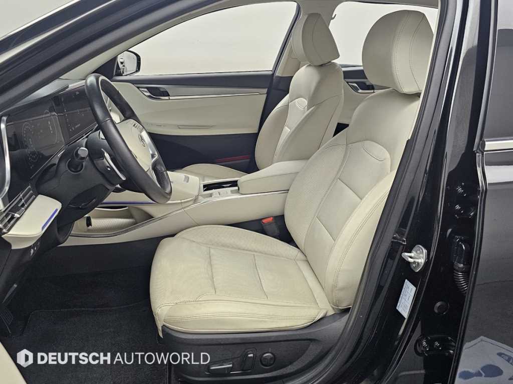 HYUNDAI Grandeur - Vista 8