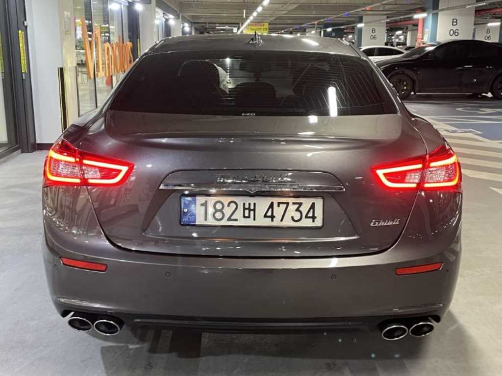 Maserati Ghibli - Vista 5