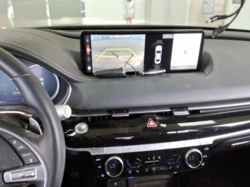 Genesis G80 - Vista 6