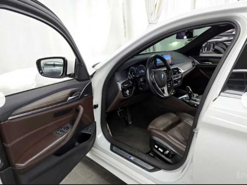 BMW 5 Series - Vista 10