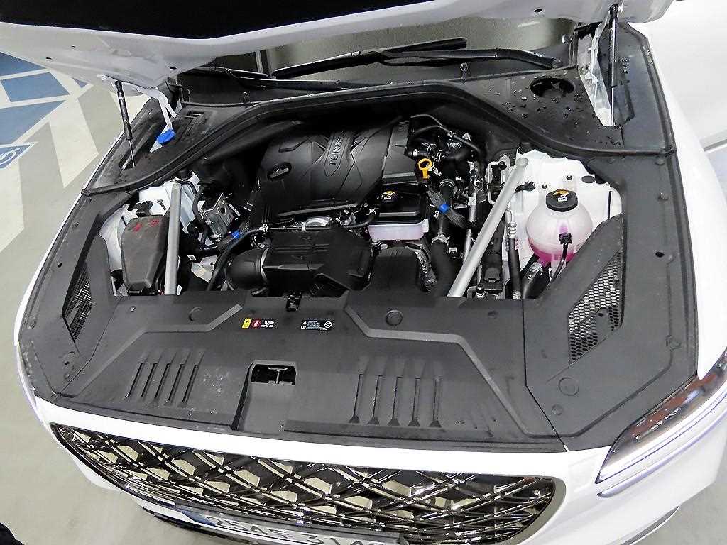 Genesis GV70 2025 Blanco - Importación desde Corea - HF Imports Iquique - Foto 19