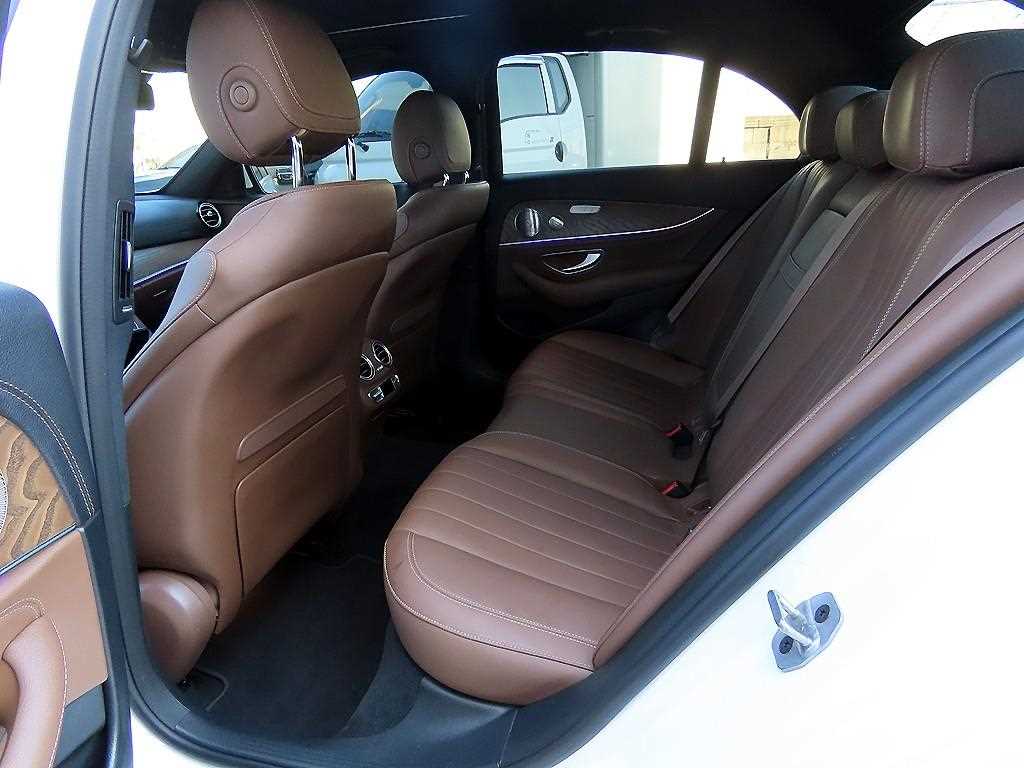 Mercedes Benz E class - Vista 6