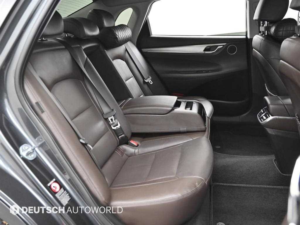 HYUNDAI Grandeur - Vista 12