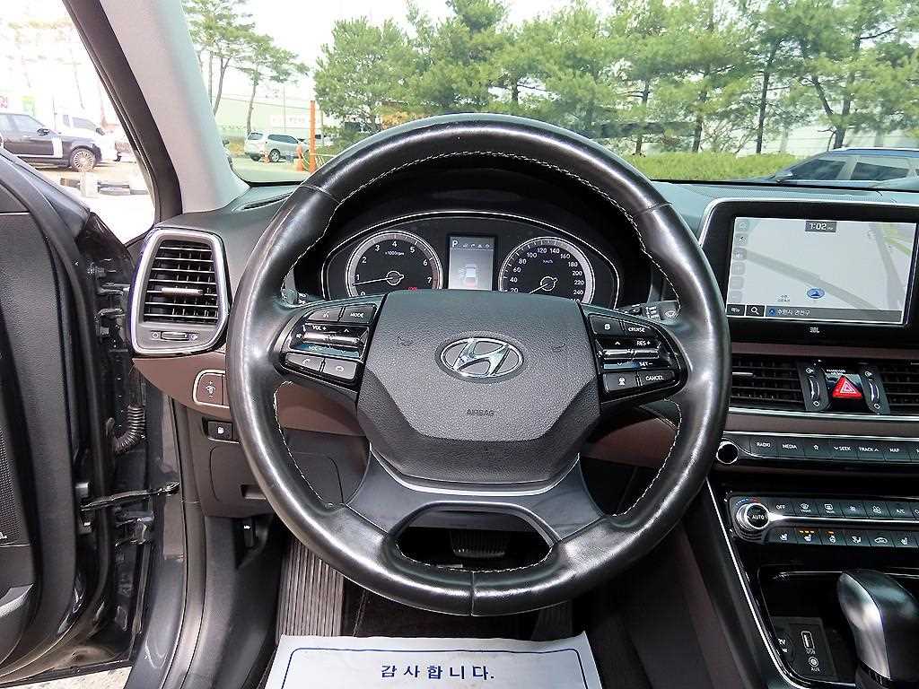 HYUNDAI Grandeur - Vista 8