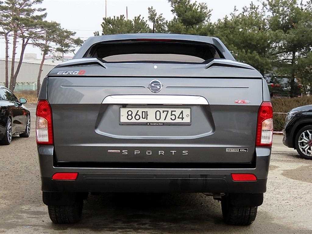 Ssangyong Korando - Vista 4