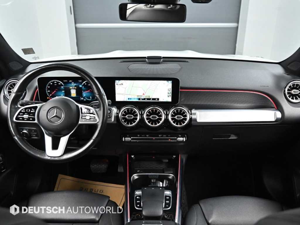 Mercedes Benz GLB Class - Vista 7