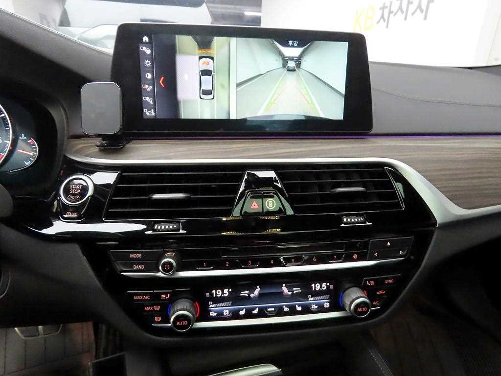 BMW 5 Series - Vista 9