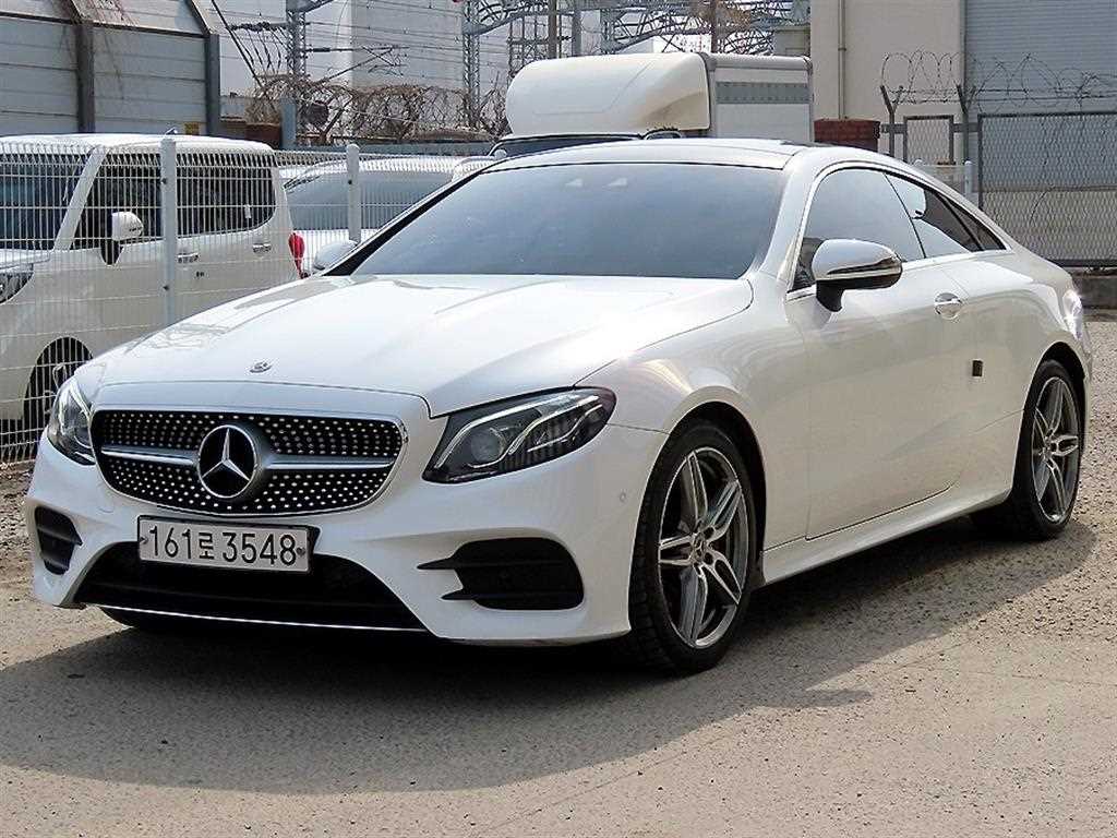 Mercedes Benz E class - Vista 2