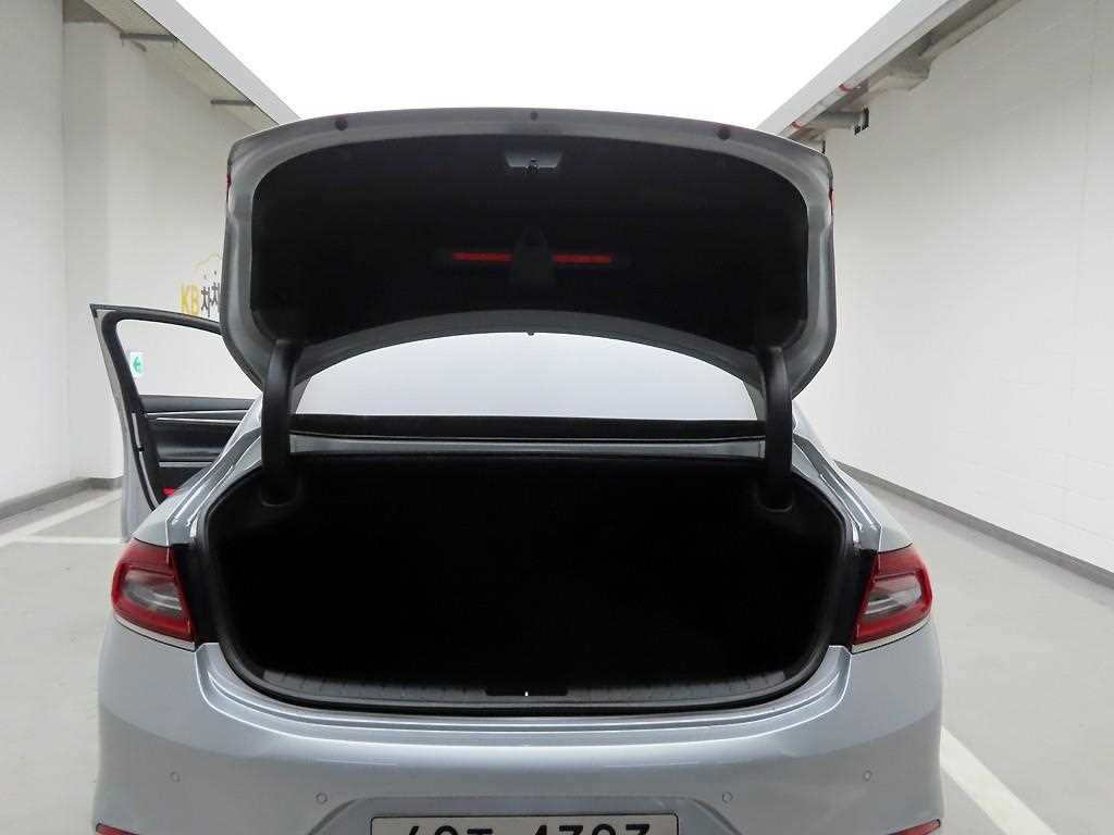 HYUNDAI Grandeur - Vista 5