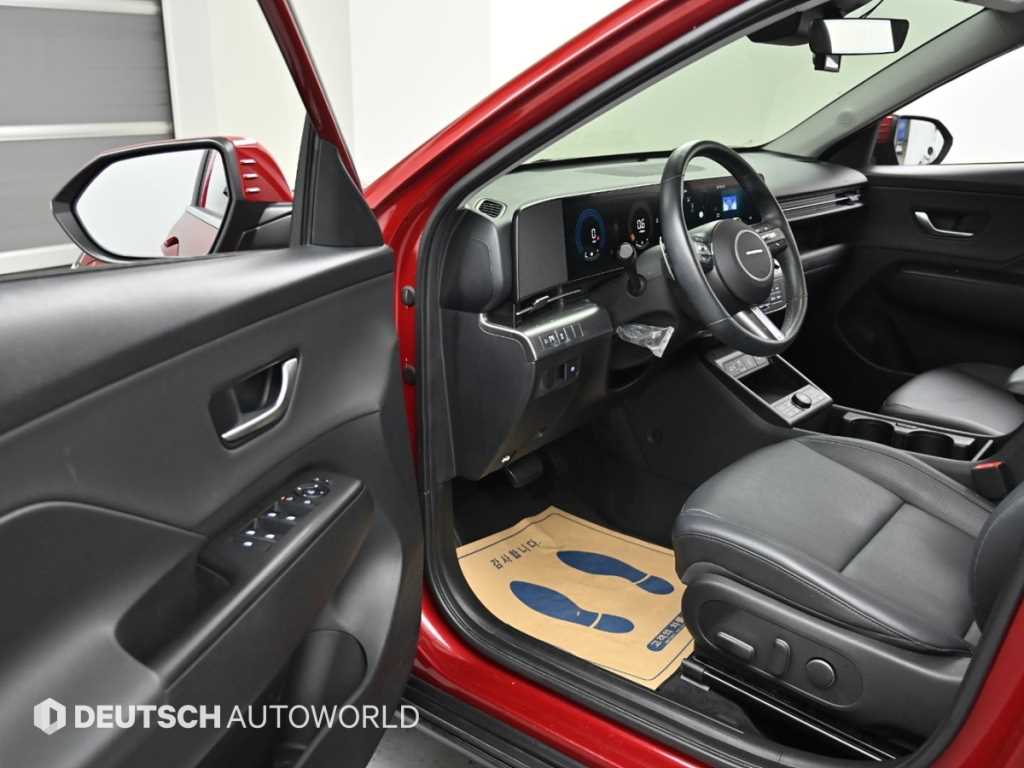 HYUNDAI Kona - Vista 11