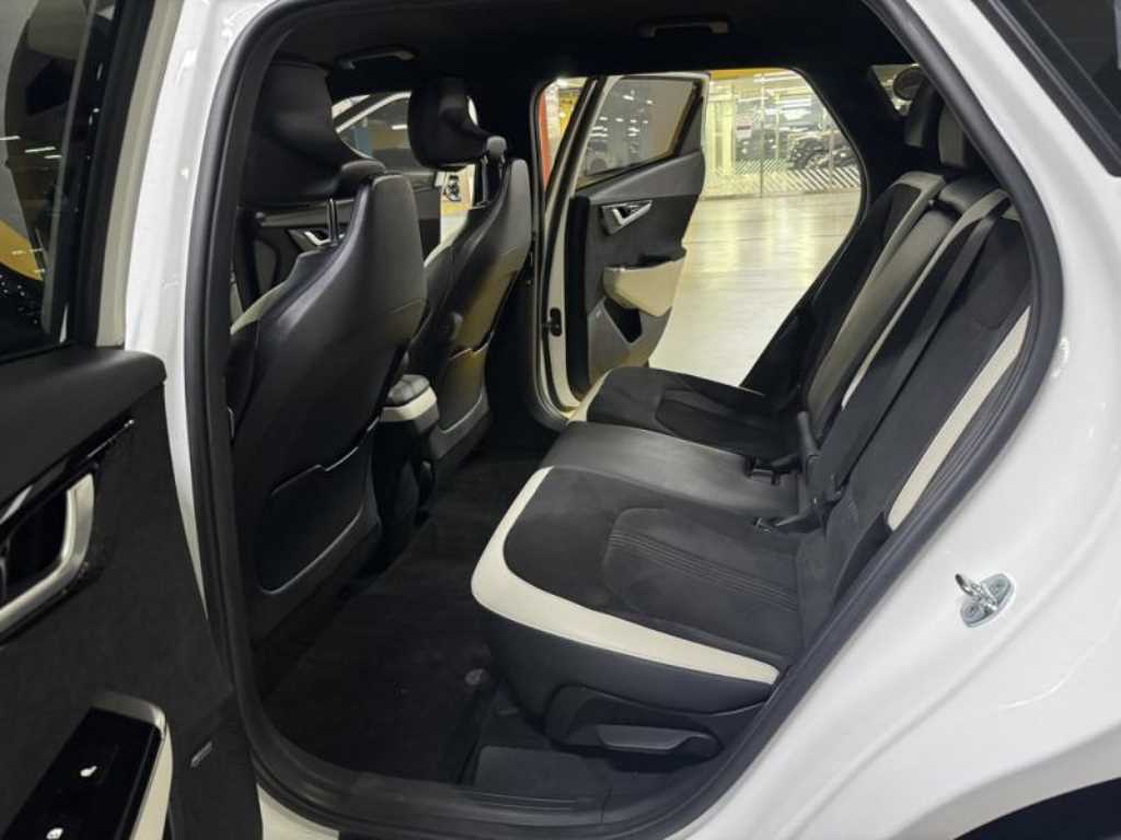 KIA EV6 - Vista 8