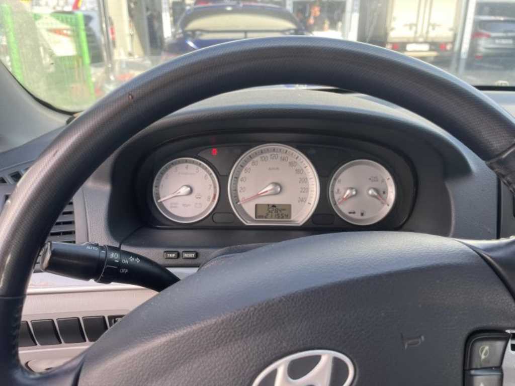 HYUNDAI Sonata - Vista 7