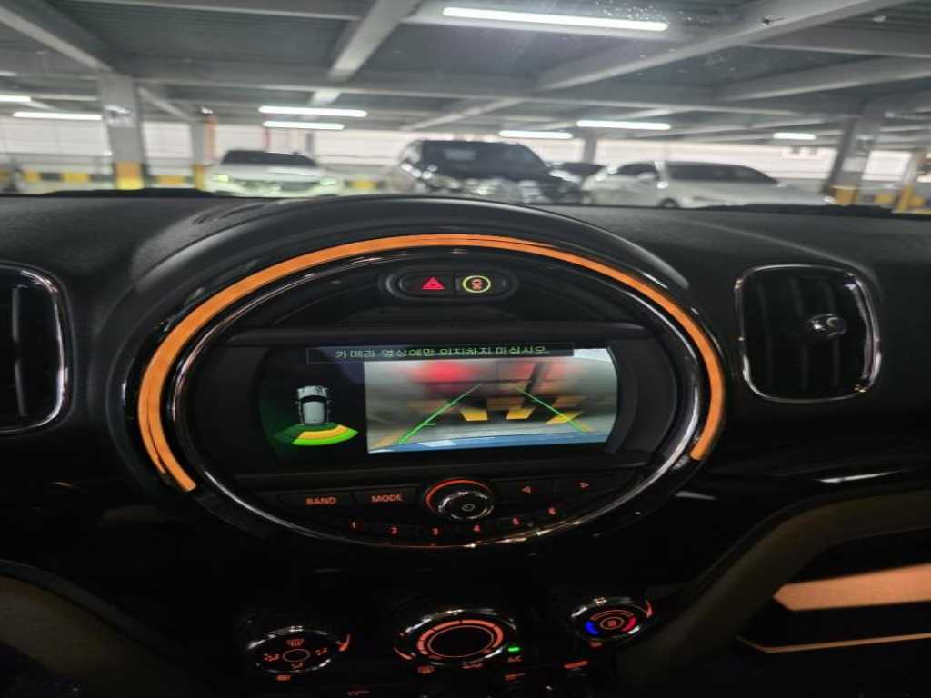 Mini Countryman - Vista 12