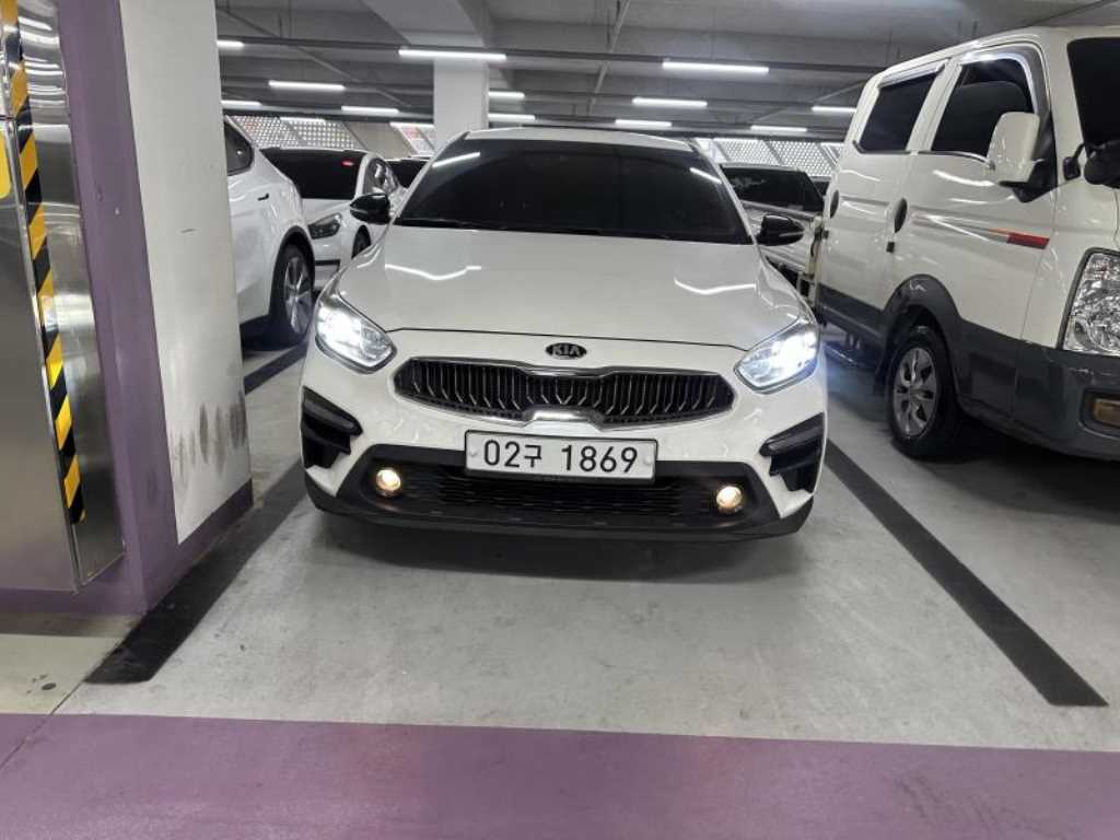KIA K3 2019 Blanco - Importación desde Corea - HF Imports Iquique - Foto 1