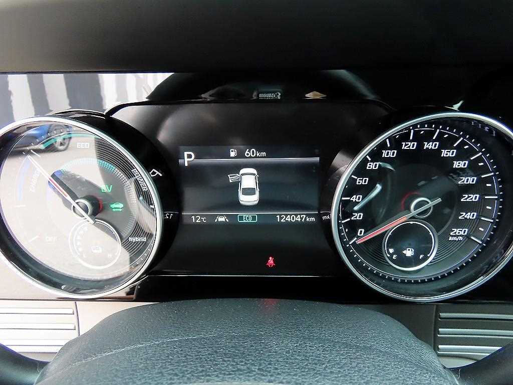 HYUNDAI Grandeur - Vista 9