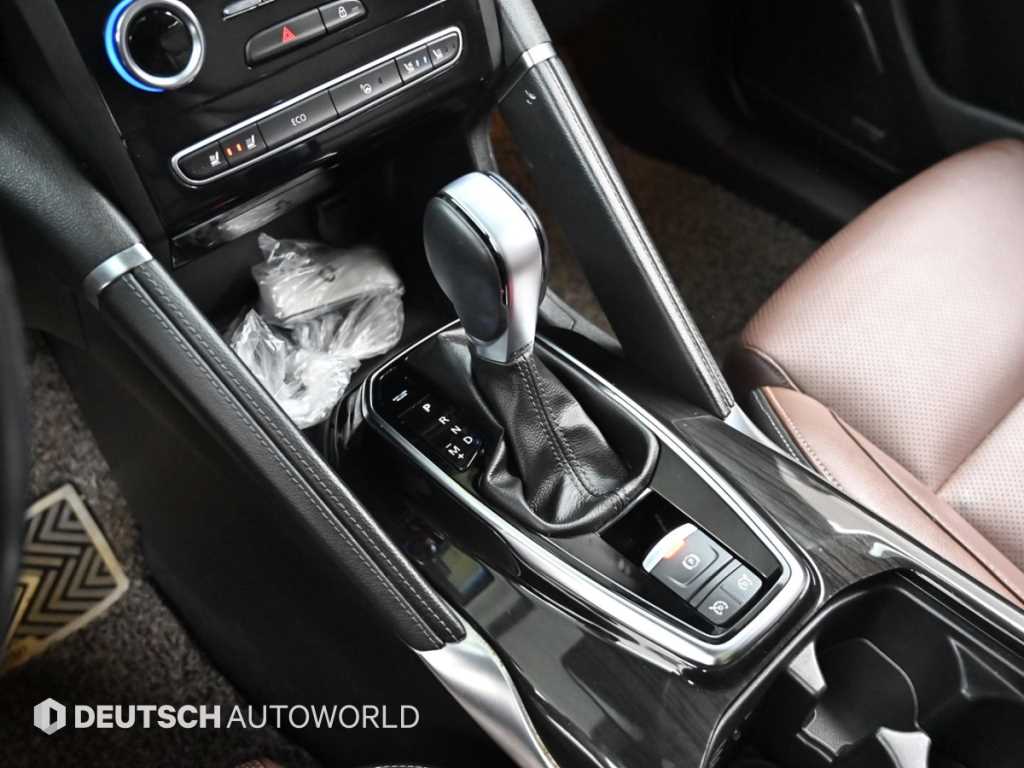 SAMSUNG QM6 - Vista 9