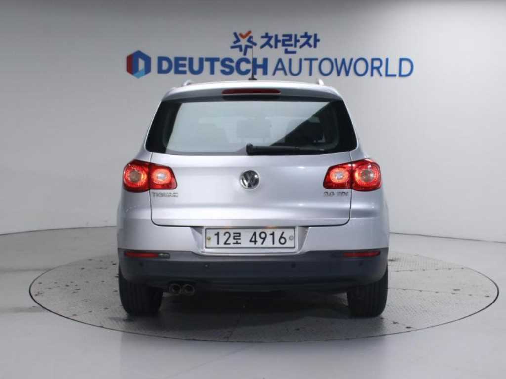 Volkswagen Tiguan - Vista 4