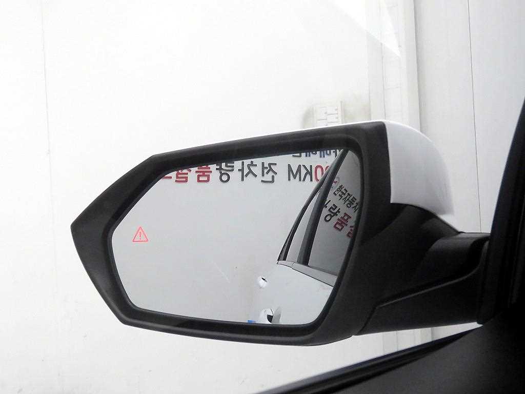 HYUNDAI Avante - Vista 5