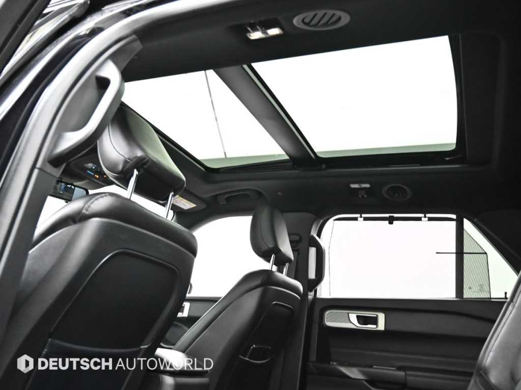 Ford Explorer - Vista 10