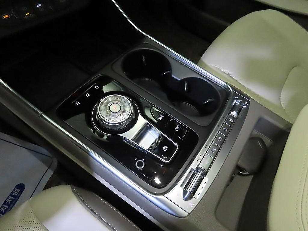 KIA Carnival - Vista 9