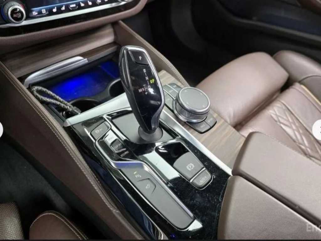 BMW 5 Series - Vista 9