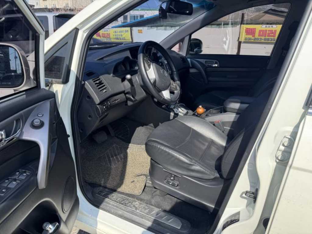 Ssangyong Korando - Vista 7