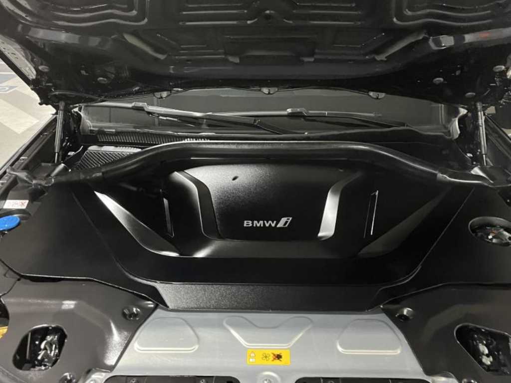 BMW iX3 2024 Negro - Importación desde Corea - HF Imports Iquique - Foto 19
