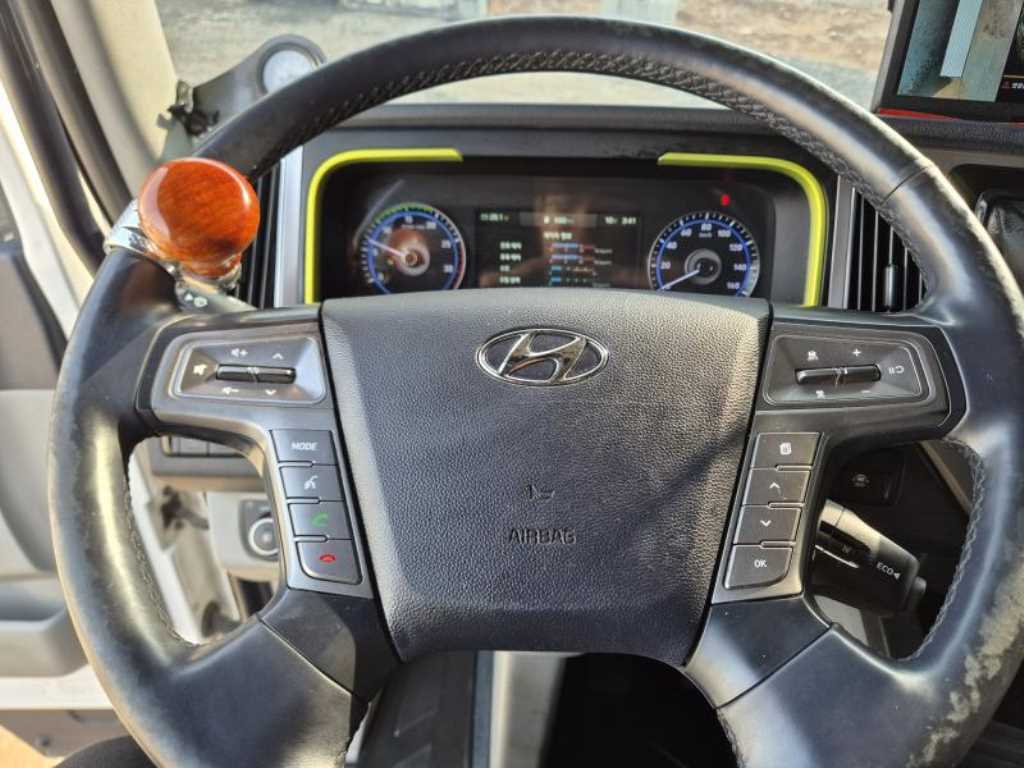 medium and large cargo truck 2021 Blanco - Importación desde Corea - HF Imports Iquique - Foto 14